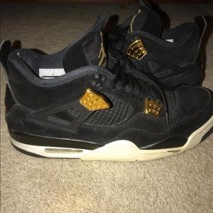 Jordan 4 retro royalty